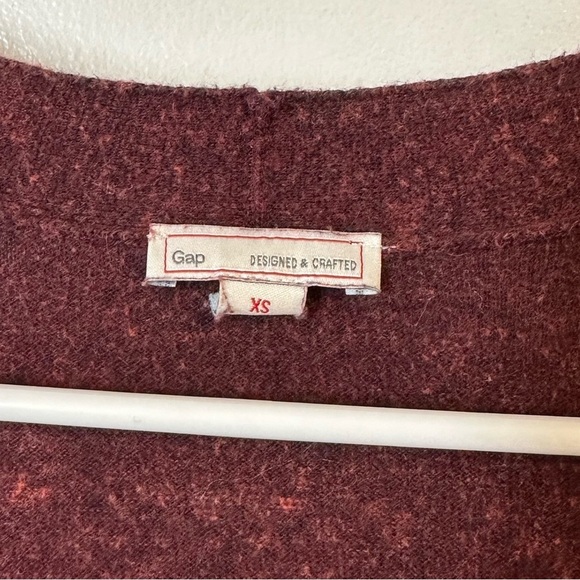 GAP Maroon Cardigan - Picture 3 of 3